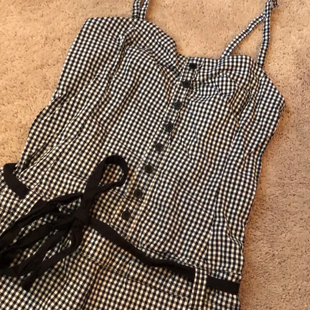 Romper - Picture 2 of 4
